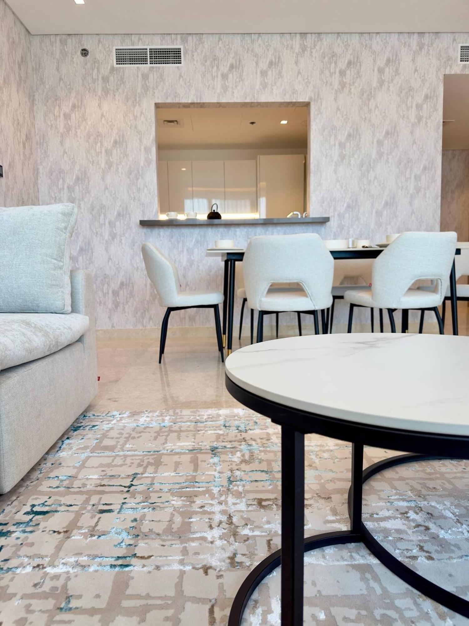 Contemporary Urban 2br